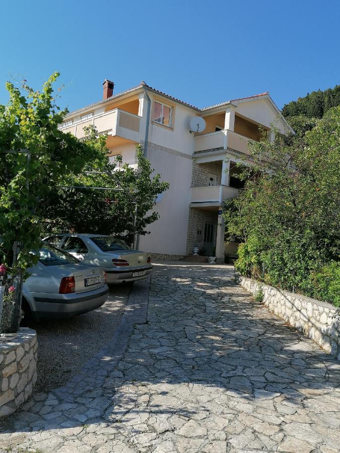 Apartmani Andelo I Ruzica Mundanije Exteriör bild