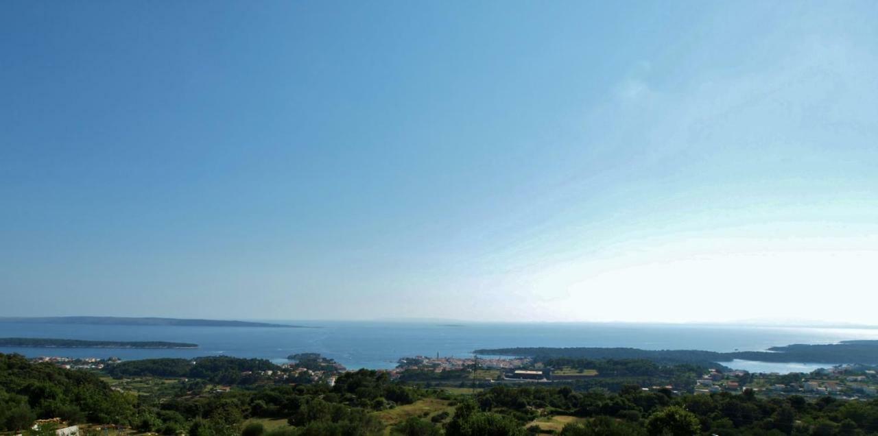Apartmani Andelo I Ruzica Mundanije Exteriör bild