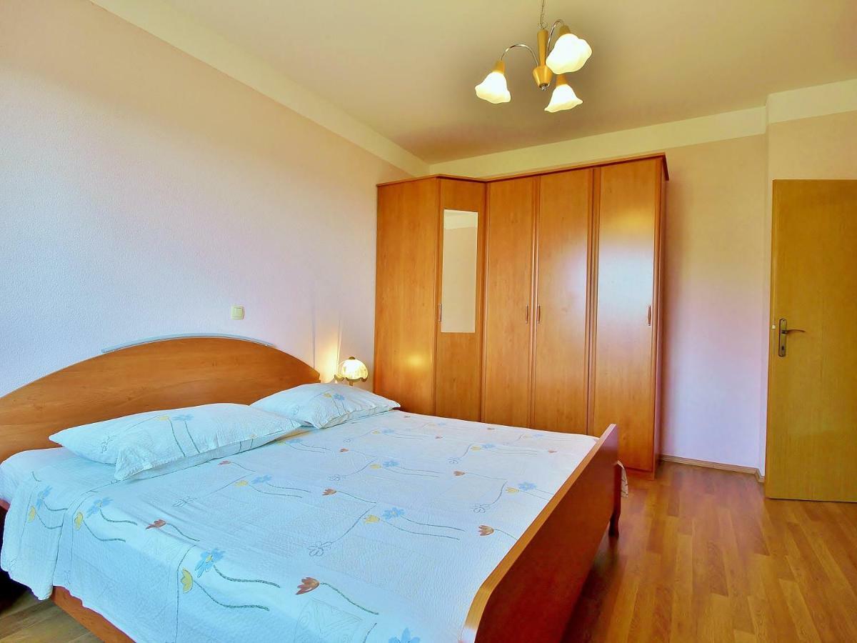 Apartmani Andelo I Ruzica Mundanije Exteriör bild