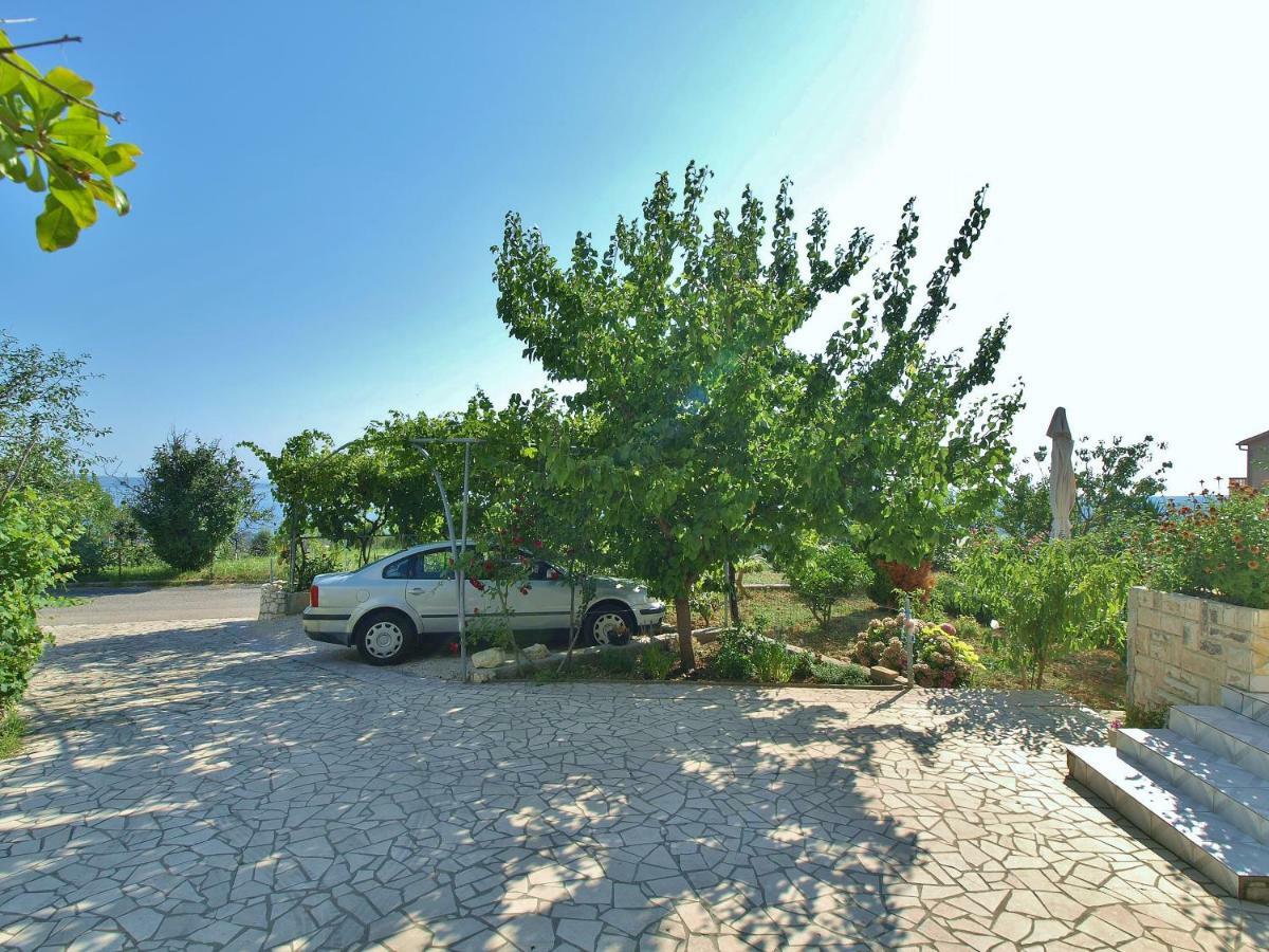 Apartmani Andelo I Ruzica Mundanije Exteriör bild